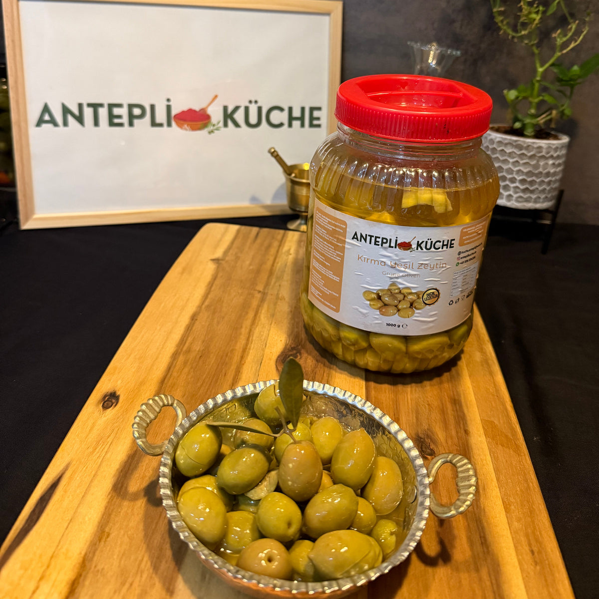 Yeşil Kırma Zeytin Salamura 1kg